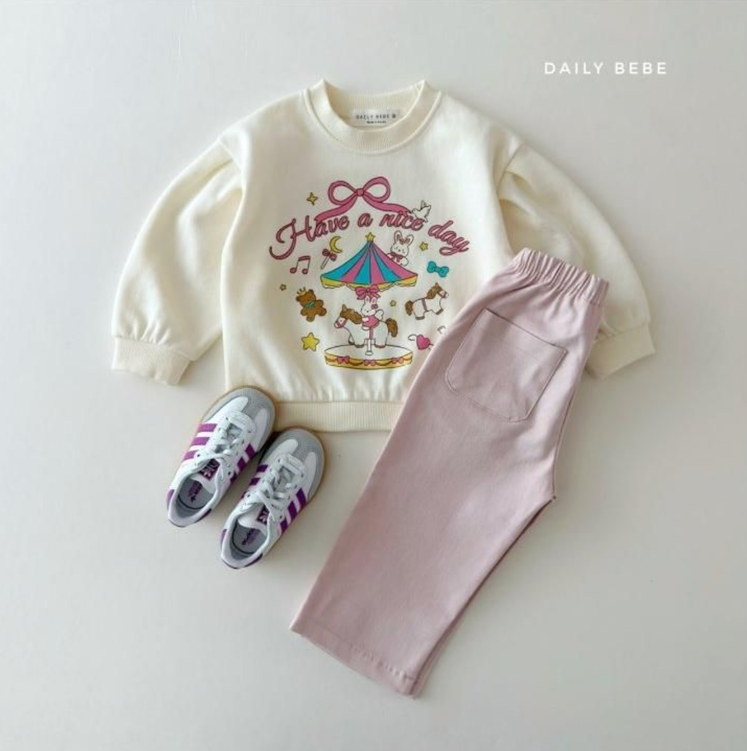 Daily Bebe Girls Carousel Graphic Sweatshirt Cream